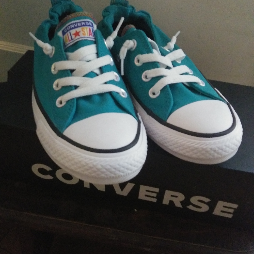 NWOT Teal Converse